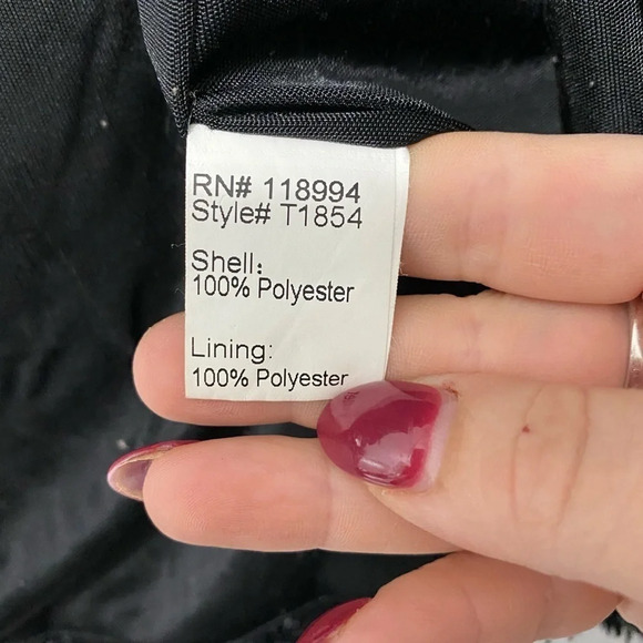 Ruby and‎ Jenna Black Faux Fur Vest - Picture 3 of 6